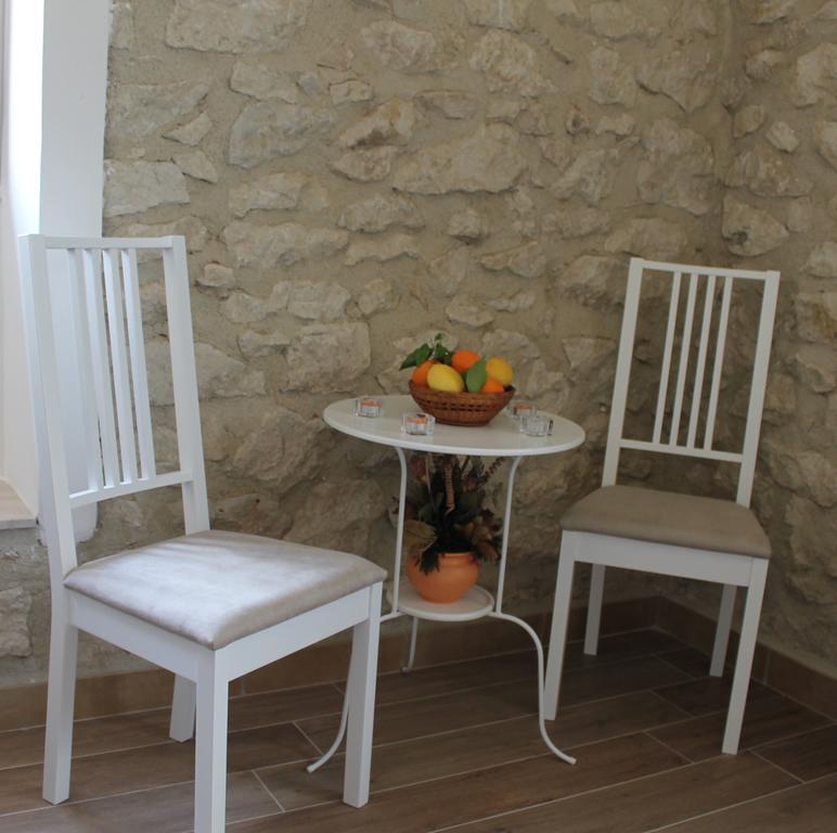 Tenuta Lanza Il Mulino Acquaviva Platani Extérieur photo