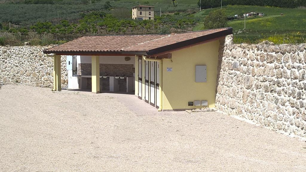 Tenuta Lanza Il Mulino Acquaviva Platani Extérieur photo