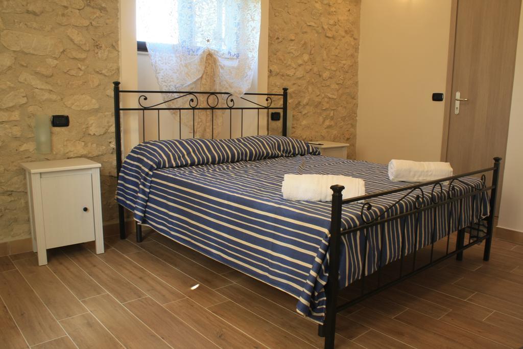 Tenuta Lanza Il Mulino Acquaviva Platani Extérieur photo