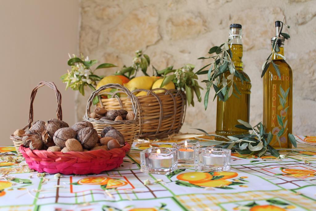 Tenuta Lanza Il Mulino Acquaviva Platani Extérieur photo