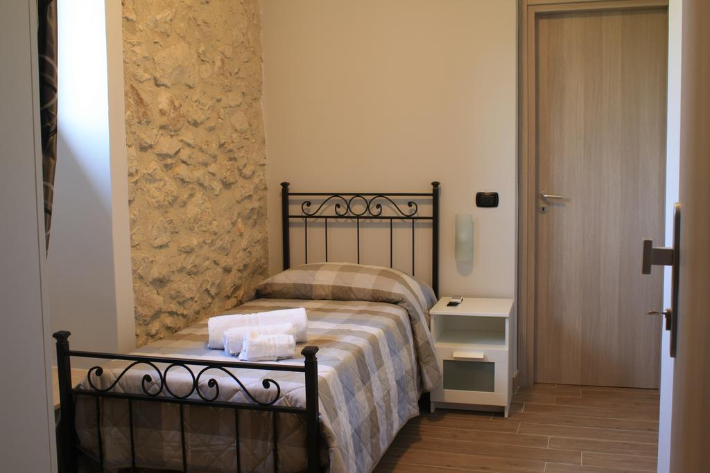 Tenuta Lanza Il Mulino Acquaviva Platani Extérieur photo