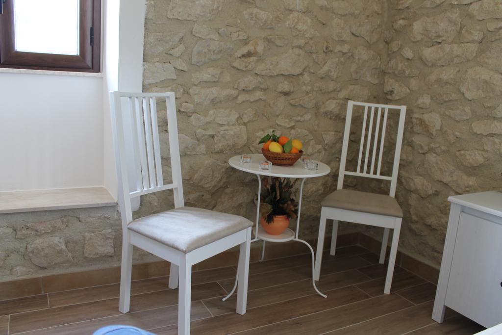 Tenuta Lanza Il Mulino Acquaviva Platani Extérieur photo
