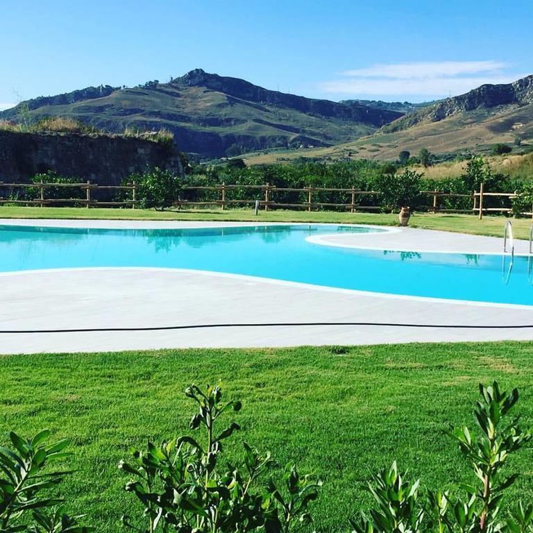 Tenuta Lanza Il Mulino Acquaviva Platani Extérieur photo
